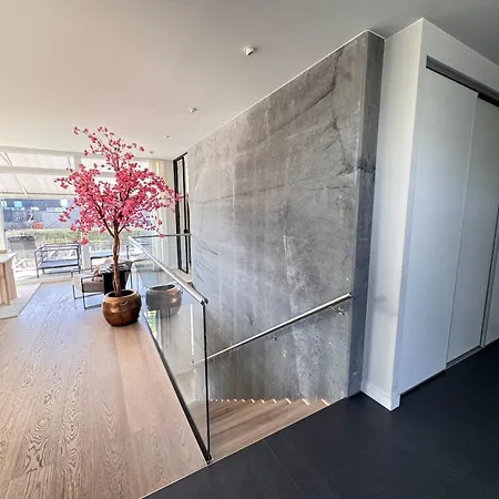 Villa With Pool In Luxury And Calm Street Kristiansand