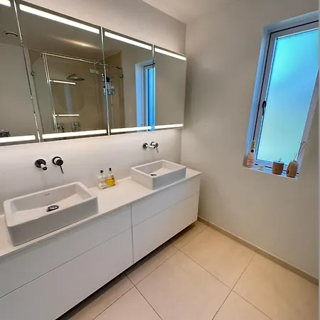 With Pool In Luxury And Calm Street Villa *